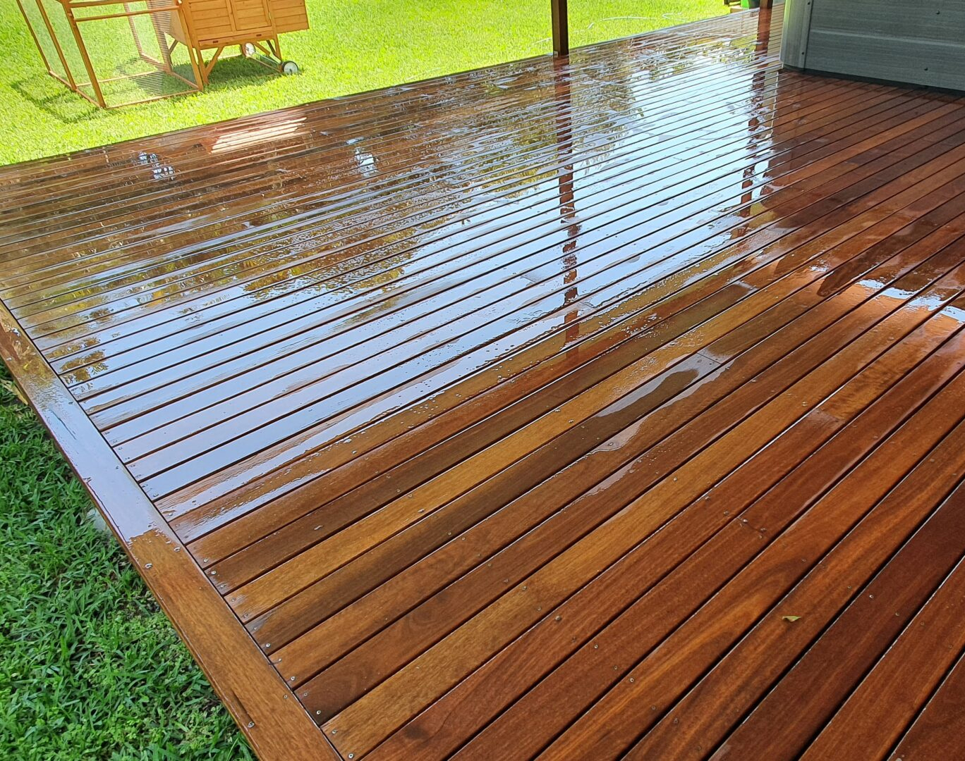 Deck Cleaning, Sealing & Staining